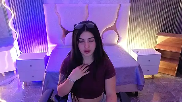 Ixchel tay online show from April 2026 03:40:02 AM