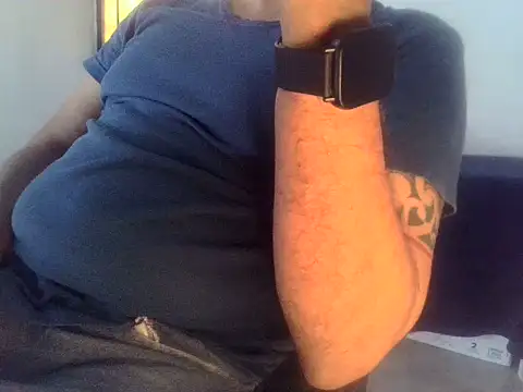 Snapshot of Calvitoxsex69 chatting on October 2025 05:21:02 PM Calvitoxsex69 online show from October 2025 05:21:02 PM