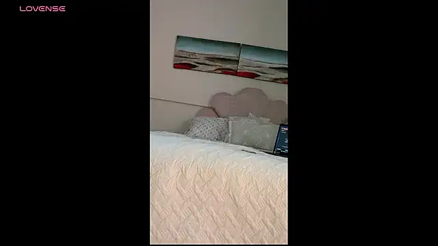 bellacagyal online show from May 2026 10:54:01 AM