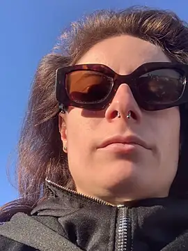 Snapshot of GoldenPussy1329 chatting on March 2026 04:42:01 PM GoldenPussy1329 online show from March 2026 04:42:01 PM