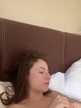 Snapshot of GoldenPussy1329 chatting on March 2026 02:22:01 PM GoldenPussy1329 online show from March 2026 02:22:01 PM