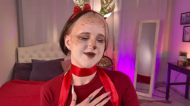 luna son online show from December 2025 09:19:02 PM