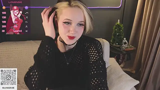 luna son online show from January 2026 09:09:01 PM