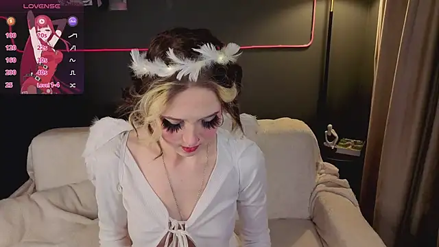 Snapshot of luna_son chatting on March 2026 09:40:01 PM luna son online show from March 2026 09:40:01 PM