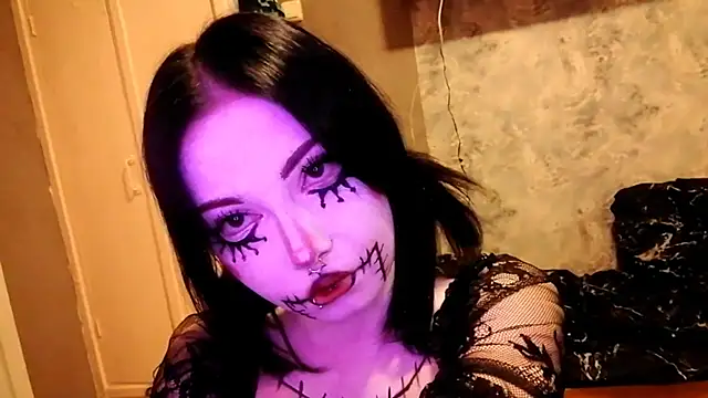 Snapshot of Beeping_Creature chatting on October 2025 01:35:02 PM Beeping Creature online show from October 2025 01:35:02 PM