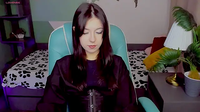 Azaliya Haze online show from November 2025 08:19:02 PM