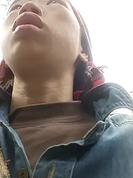 Snapshot of Khanhu_xx chatting on February 2026 07:05:02 AM Khanhu xx online show from February 2026 07:05:02 AM