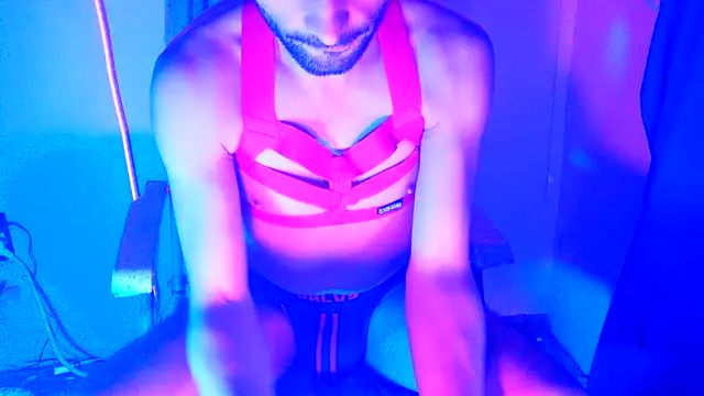 highinhtxx online show from November 2025 11:10:01 PM