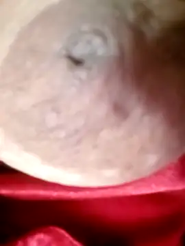 Hotmommax online show from February 2026 11:49:01 AM