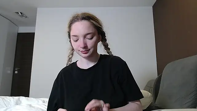 jessicahbelle online show from June 2026 11:57:01 PM