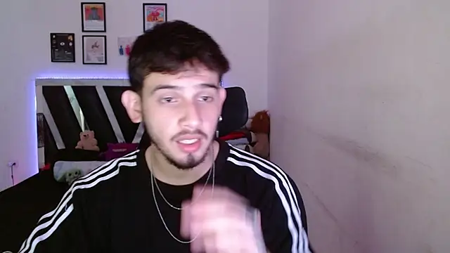 Snapshot of Sebasxxl12 chatting on January 2026 07:04:02 PM Sebasxxl12 online show from January 2026 07:04:02 PM