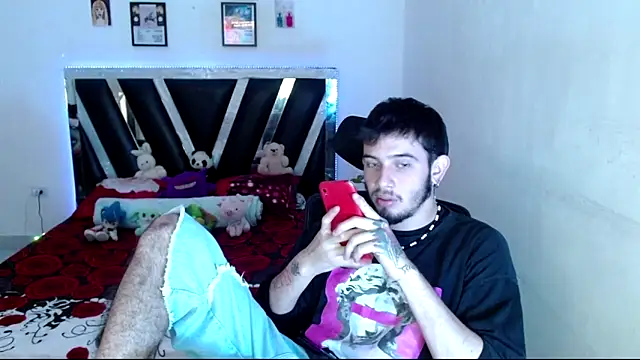 Snapshot of Sebasxxl12 chatting on May 2026 08:47:01 PM Sebasxxl12 online show from May 2026 08:47:01 PM