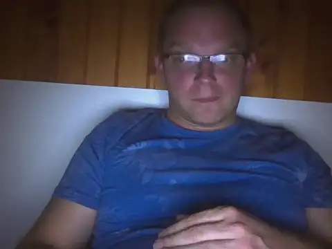 Snapshot of Rado2812 chatting on October 2025 07:00:01 PM Rado2812 online show from October 2025 07:00:01 PM