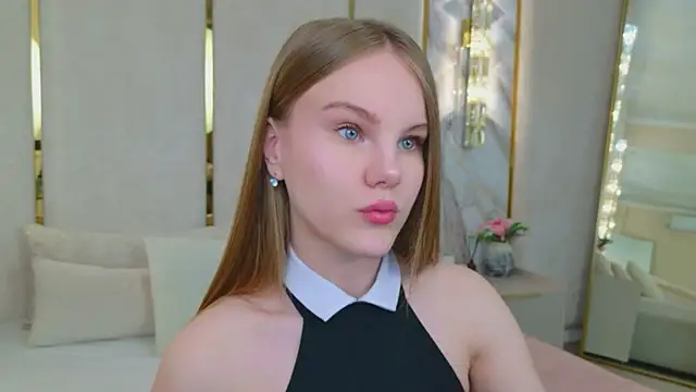 Lili Lohan online show from June 2026 05:06:02 AM
