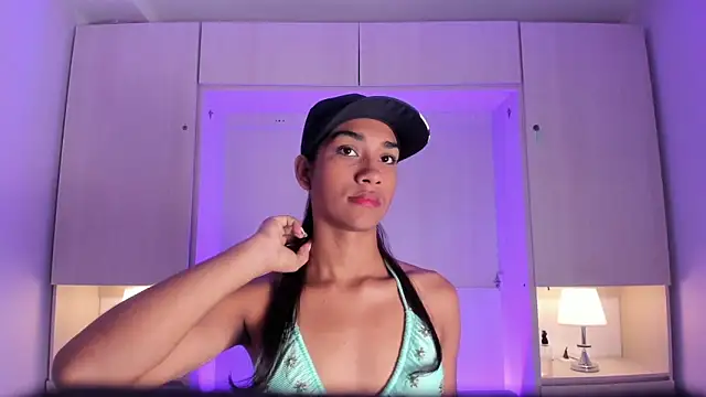 Snapshot of AnahiCollins chatting on February 2026 11:32:02 AM AnahiCollins online show from February 2026 11:32:02 AM