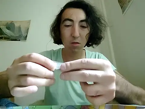 Cuminsideme8 online show from September 2025 12:49:01 PM