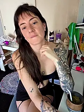 Snapshot of dandanbarr chatting on November 2025 03:18:02 PM dandanbarr online show from November 2025 03:18:02 PM