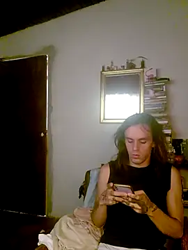 Snapshot of monroedelrey chatting on January 2026 05:58:02 PM monroedelrey online show from January 2026 05:58:02 PM