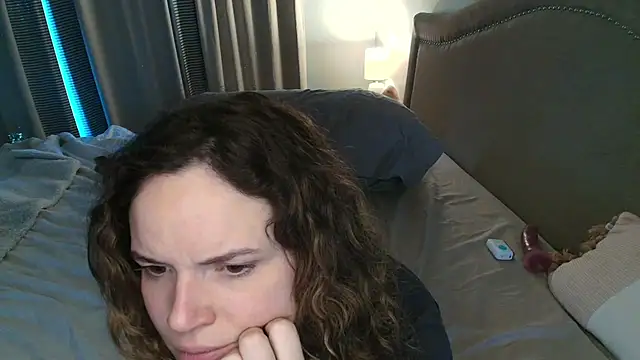 ClaireZX online show from October 2025 04:57:02 PM