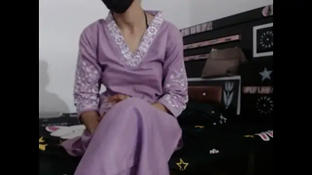 sexy yuvi online show from October 2025 10:54:02 PM