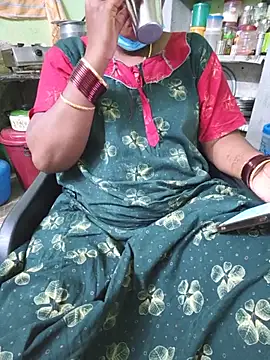 Snapshot of Tamilselviroja- chatting on June 2026 04:00:02 PM Tamilselviroja- online show from June 2026 04:00:02 PM