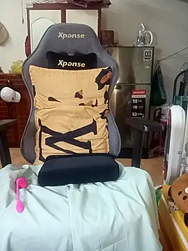 Snapshot of BiCute688 chatting on January 2026 06:33:01 PM BiCute688 online show from January 2026 06:33:01 PM