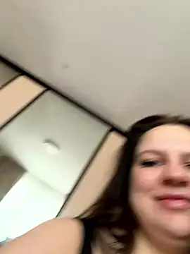 Snapshot of Meganberrybb chatting on January 2026 09:35:01 AM Meganberrybb online show from January 2026 09:35:01 AM