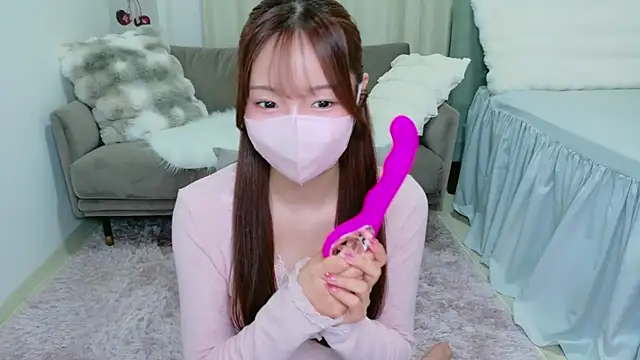 Seira  nn online show from November 2025 01:22:02 PM