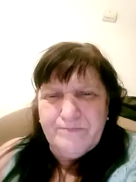 Apeesynka55211 online show from March 2026 06:34:01 PM