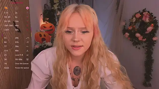 kitten murray  online show from October 2025 04:36:02 PM