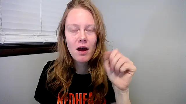 Snapshot of naughtyfox89 chatting on January 2026 02:03:01 AM naughtyfox89 online show from January 2026 02:03:01 AM