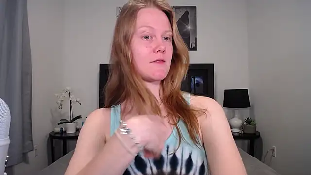 Snapshot of naughtyfox89 chatting on February 2026 02:28:02 AM naughtyfox89 online show from February 2026 02:28:02 AM