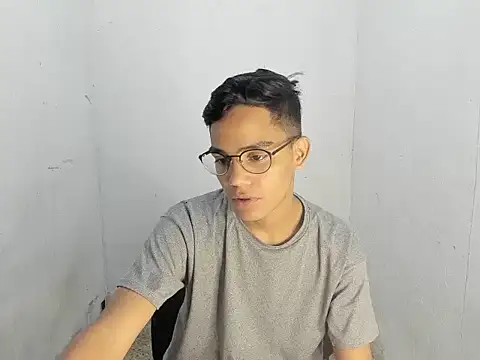 Deivi colins 23 online show from October 2025 12:22:02 AM