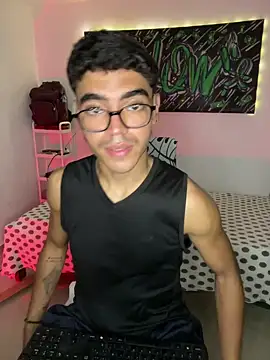 candyhunter online show from March 2026 01:00:01 AM