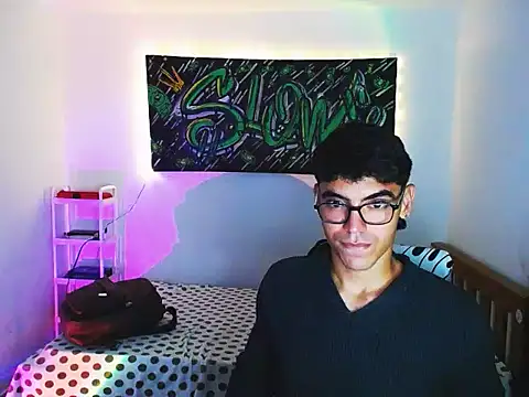 candyhunter online show from March 2026 02:18:01 AM