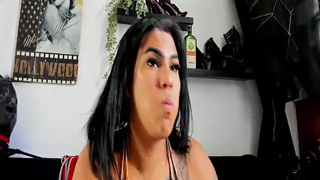 Snapshot of RobertaxGutierrez chatting on May 2026 07:20:02 PM RobertaxGutierrez online show from May 2026 07:20:02 PM