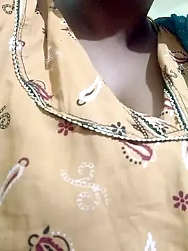 Snapshot of harinisree chatting on November 2025 03:38:02 AM harinisree online show from November 2025 03:38:02 AM