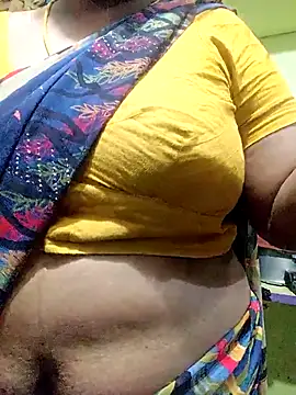 Snapshot of harinisree chatting on November 2025 02:04:02 AM harinisree online show from November 2025 02:04:02 AM