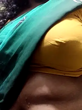 Snapshot of harinisree chatting on December 2025 04:18:02 AM harinisree online show from December 2025 04:18:02 AM