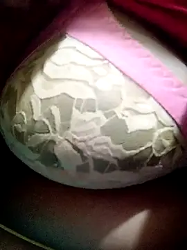 Snapshot of harinisree chatting on December 2025 05:03:01 AM harinisree online show from December 2025 05:03:01 AM