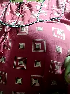 Snapshot of harinisree chatting on December 2025 01:34:02 AM harinisree online show from December 2025 01:34:02 AM