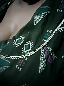 Snapshot of harinisree chatting on April 2026 04:19:01 AM harinisree online show from April 2026 04:19:01 AM