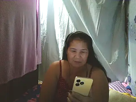 Snapshot of milagrose_rose chatting on May 2026 10:19:01 PM milagrose rose online show from May 2026 10:19:01 PM