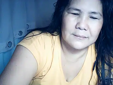 Snapshot of milagrose_rose chatting on July 2026 03:02:01 AM milagrose rose online show from July 2026 03:02:01 AM