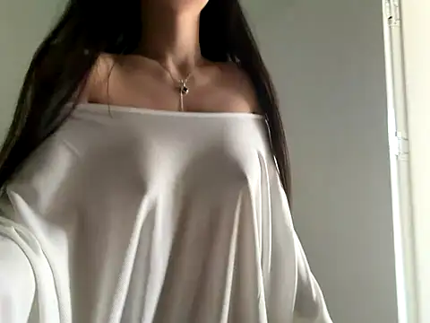 Snapshot of xiaowan_x chatting on October 2025 08:04:02 AM xiaowan x online show from October 2025 08:04:02 AM