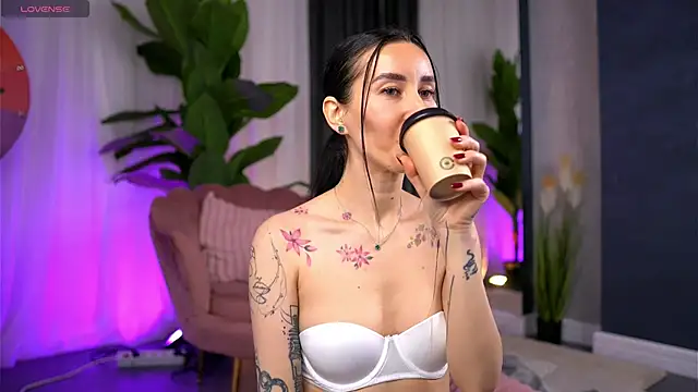 SerenaVelour online show from October 2025 10:03:02 AM