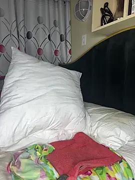 CynnxxxBarb online show from December 2025 02:40:01 AM