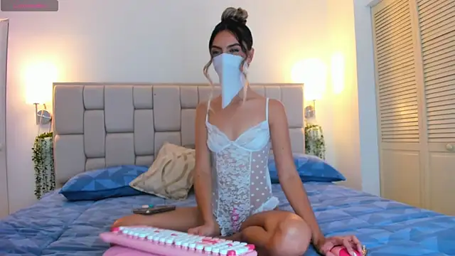 dalila alii online show from November 2025 03:36:01 PM