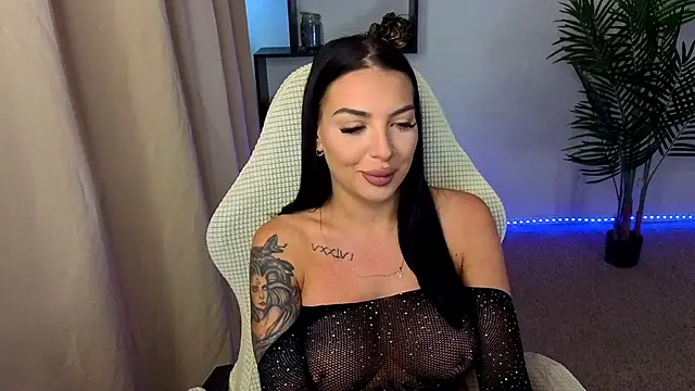 Raven Ink online show from November 2025 09:53:02 AM