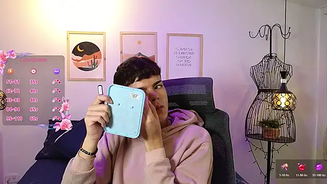 Snapshot of kevienmiet chatting on October 2025 11:50:01 AM kevienmiet online show from October 2025 11:50:01 AM